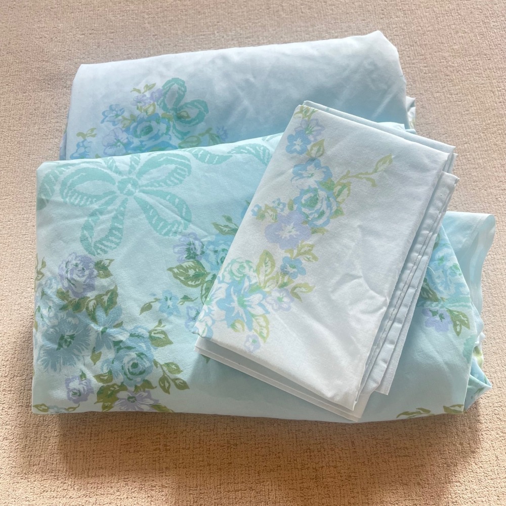 Vintage Floral Sheet Set Blue Roses Bows Cottagecore Shabby Chic 4 Piece Set